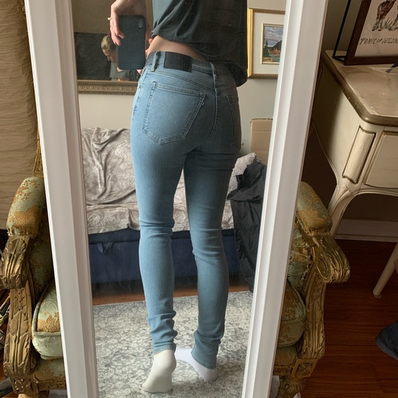 Aritzia x Levi’s Sliver High Rise Skinny - Picture 4 of 7